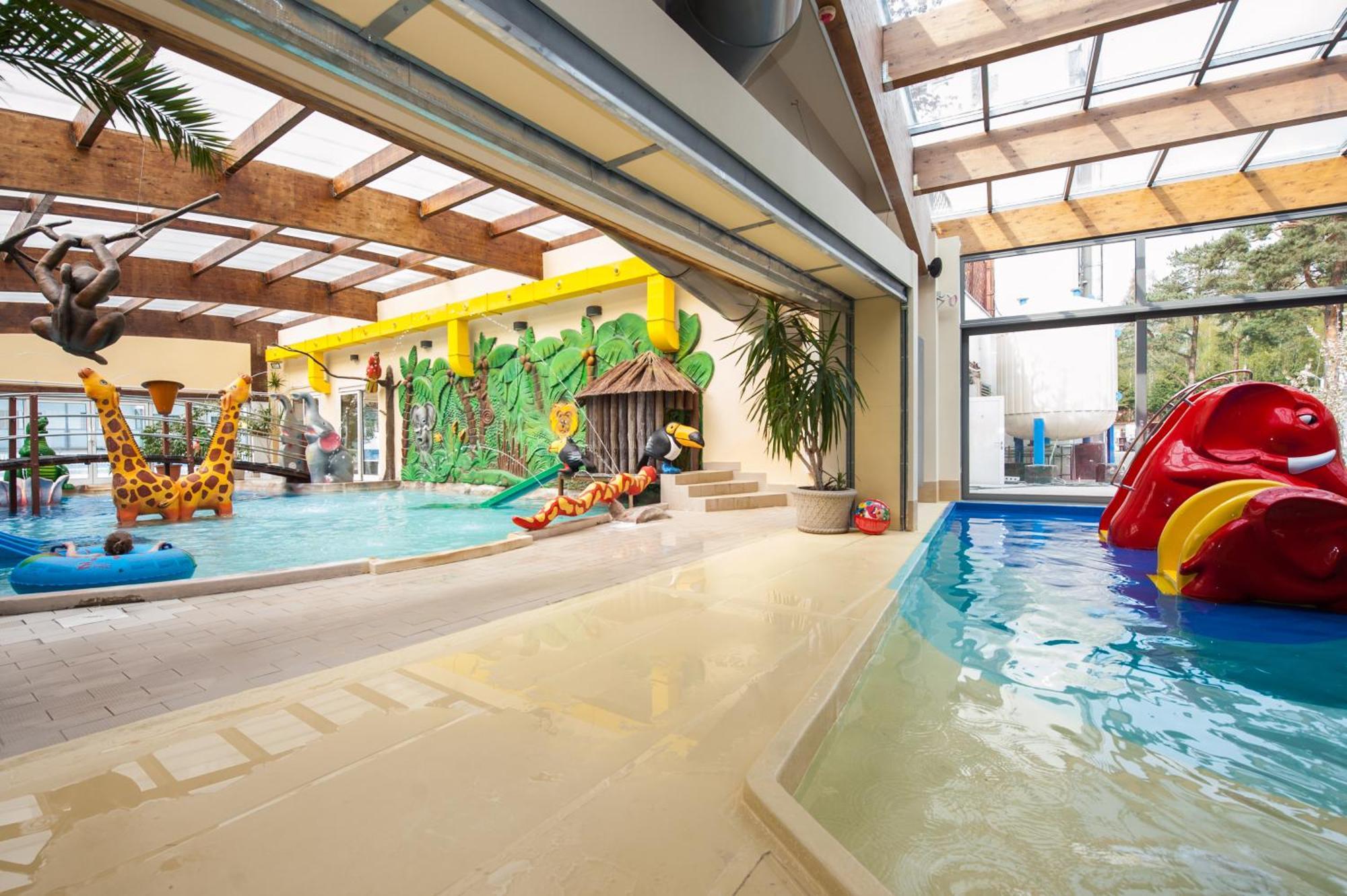 Sandra Spa Pogorzelica & Aquapark エクステリア 写真