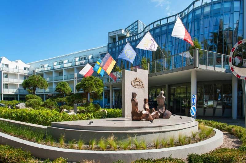 Sandra Spa Pogorzelica & Aquapark エクステリア 写真